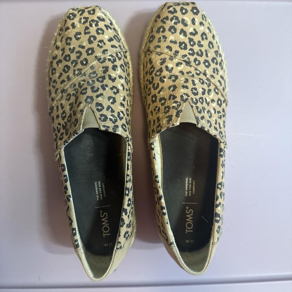 TOMS Tan and Black Leopard Espadrilles